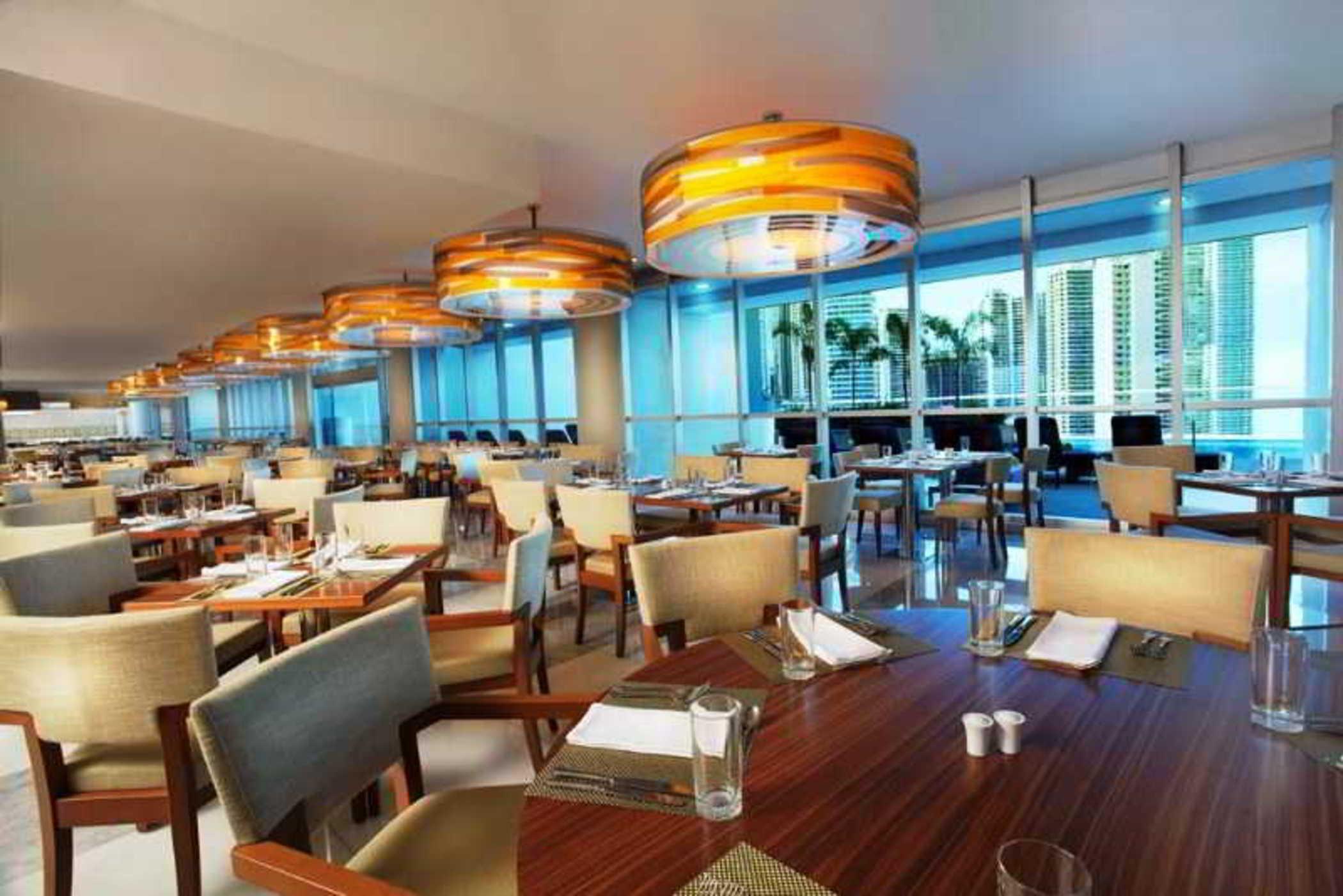 Megapolis Hotel Panama Restaurant photo